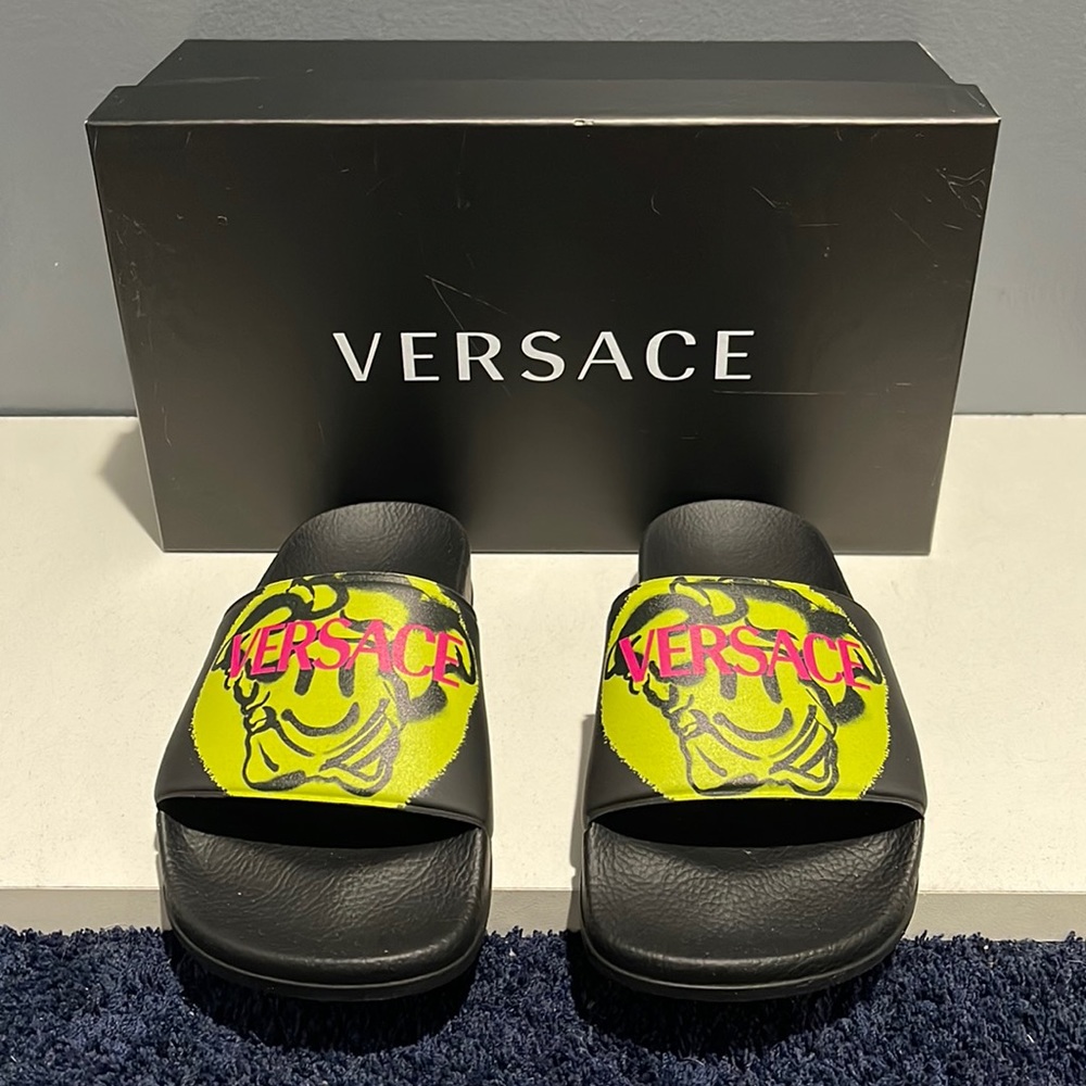 Versace slides